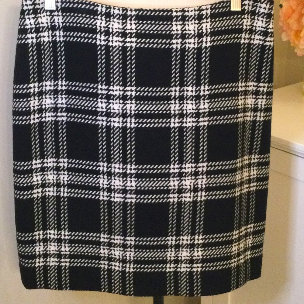 Talbots, Black & White Plaid Wool Blend Short Pencil Skirt, Sz. 10P